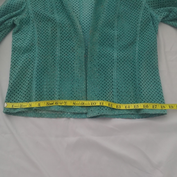 Vintage Suede Jacket perforated (like laser cut) w/ hook & eye closure, unique - Picture 5 of 12